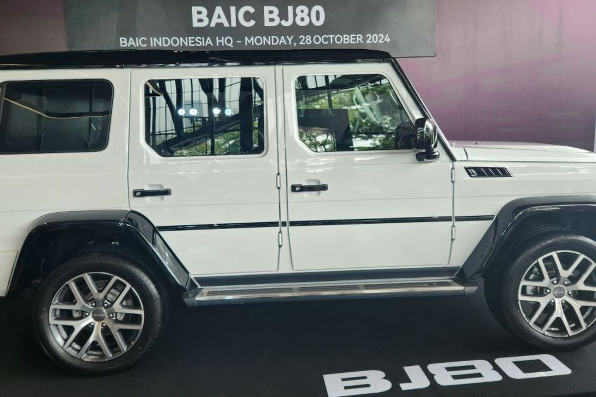 Baic BJ80 yang ditenagai mesin V6.