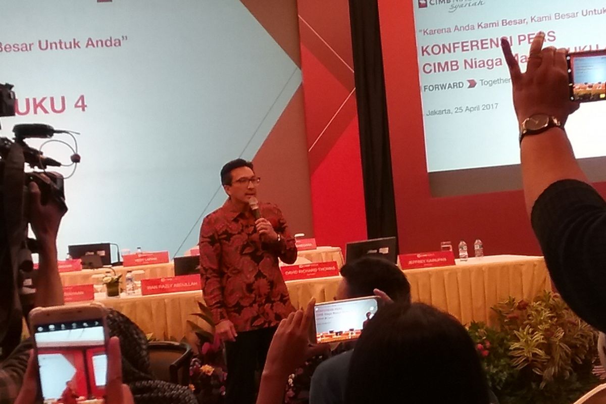 Presiden Direktur CIMB Niaga Tigor M. Siahaan di Jakarta, Selasa (25/4/2017). CIMB Niaga masuk menjadi bank kategori BUKU IV, artinya memiliki modal inti di atas Rp 30 triliun.