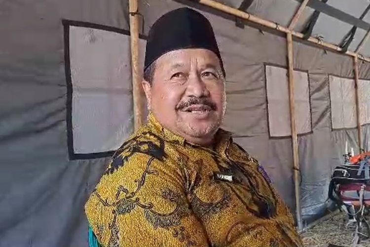 Kepala Desa Pancurendang Narisun di lokasi tambang emas ilegal Desa Pancurendang, Kecamatan Ajibarang, Kabupaten Banyumas, Jawa Tengah, Selasa (1/8/2023).