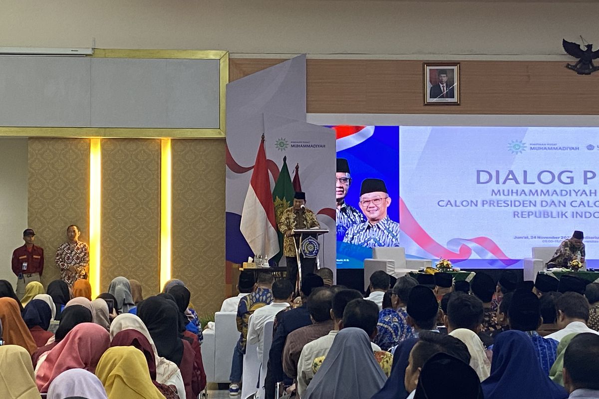 Calon presiden, Prabowo Subianto saat memberikan sambutan di UMS, Jumat (24/11/2023)