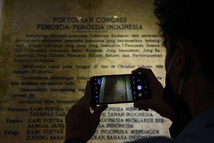 Kapan bahasa indonesia dinyatakan kedudukannya sebagai bahasa negara