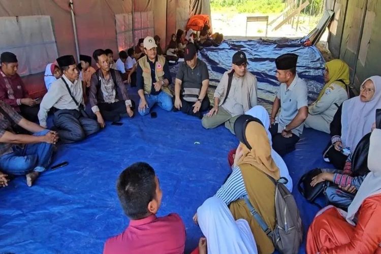 12 Sekolah di Aceh Tengah Masih Belajar di Tenda Darurat Pascabencana November 2025