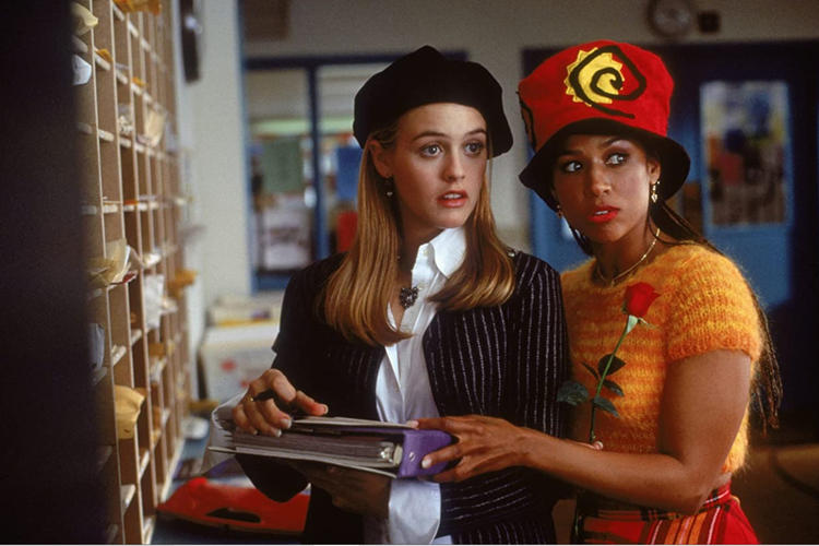 Alicia Silverstone dan Stacey Dash dalam film komedi Clueless (1995).