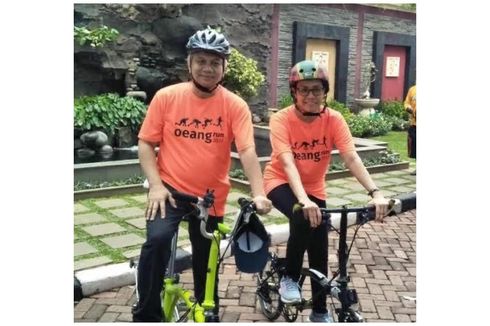 Viral Foto Sri Mulyani Diduga Naik Sepeda Brompton, Ini Faktanya