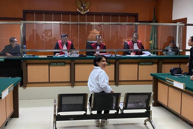 Terdakwa Natalia Rusli dalam persidangan pembacaan tuntutan di PN Jakarta Barat, Selasa (6/6/2023). 