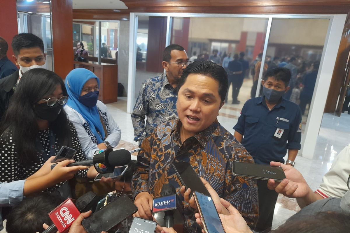 Menteri BUMN Erick Thohir ditemui di Kompleks Parlemen Senayan, Jakarta, Selasa (7/6/2022).
