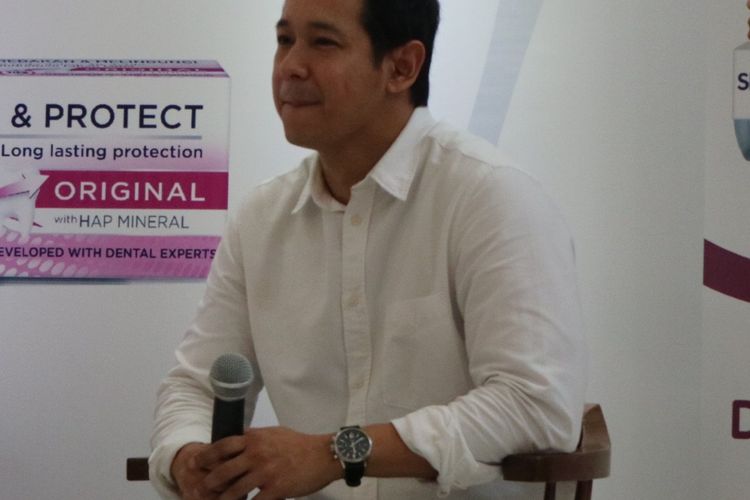 drg. Andy Wirahadikusumah Sp. Pros  