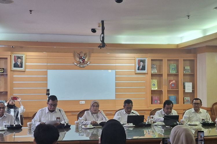 Isu Guru Honorer Diberhentikan pada 2027, Kemendikdasmen: Ada Rekrutmen ASN