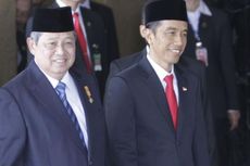 Kemeja Putih dan Dasi Merah Refleksikan Wibawa Seorang Pemimpin