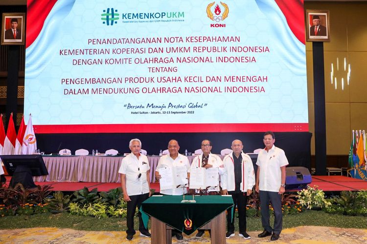 Kementerian Koperasi dan UKM (KemenKopUKM) menjalin kerja sama dan berkomitmen dengan Komite Olahraga Nasional Indonesia (KONI) Pusat untuk mengembangkan Usaha Mikro Kecil Menengah (UMKM) bidang olahraga di tanah air.
