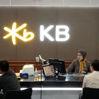 Ilustrasi layanan PT Bank KB Bukopin Tbk atau KB Bank.