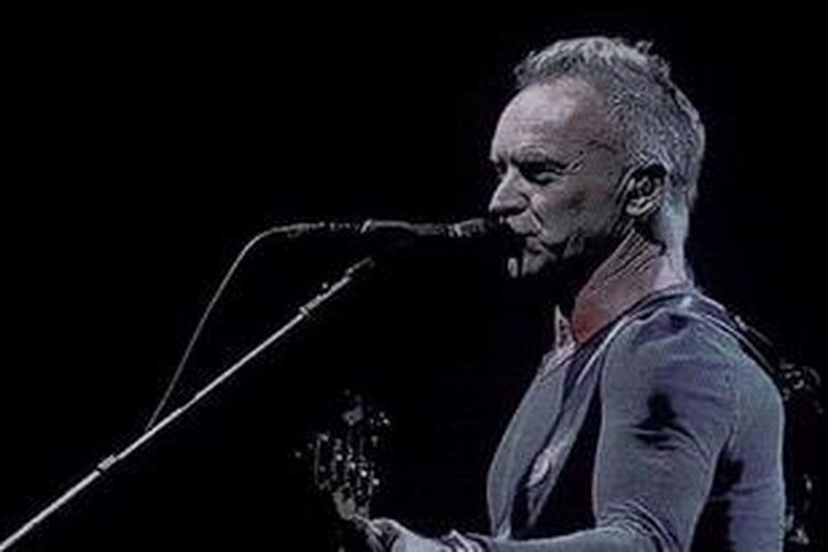 Gordon Matthew Thomas Sumner, yang lebih dikenal dengan nama Sting, tampil pada konsernya yang bertajuk Sting Back to Bass Tour dengan membawakan 21 lagu di Mata Elang International Stadium (MEIS), Ancol, Jakarta Utara, Sabtu (15/12/2012) malam. 