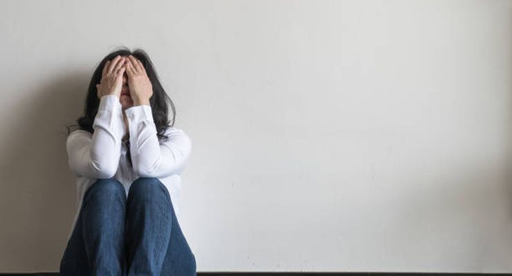Apakah Patah Hati Bisa Sebabkan Migrain?