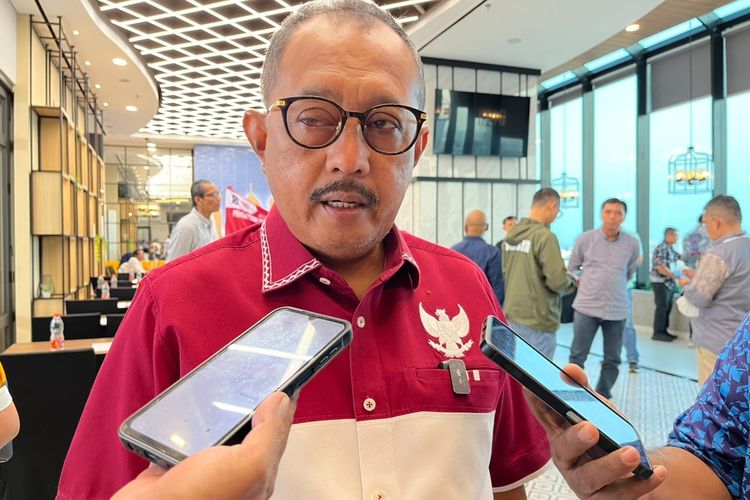 Dituntut Rp 25 Miliar, Armuji: Uang Embahmu! 