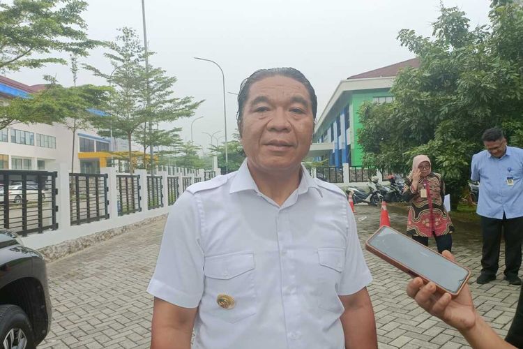 Plh Gubernur Banten Al Muktabar