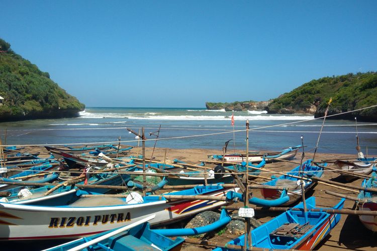 Pantai Baron, Tanjungsari, Gunungkidul, Yogyakarta