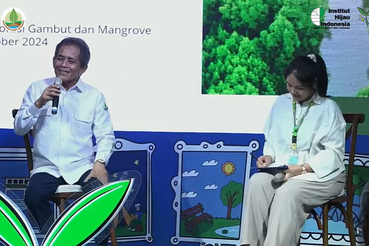 Kepala Badan Restorasi Gambut dan Mangrove (BRGM), Hartono Prawiraatmadja saat menyampaikan paparan sesi dialog Sistem Penyangga Kehidupan dan Triple Planetary Crisis dalam rangkaian Youth Conservation Fest 2024 di Jakarta, Selasa (1/10/2024).