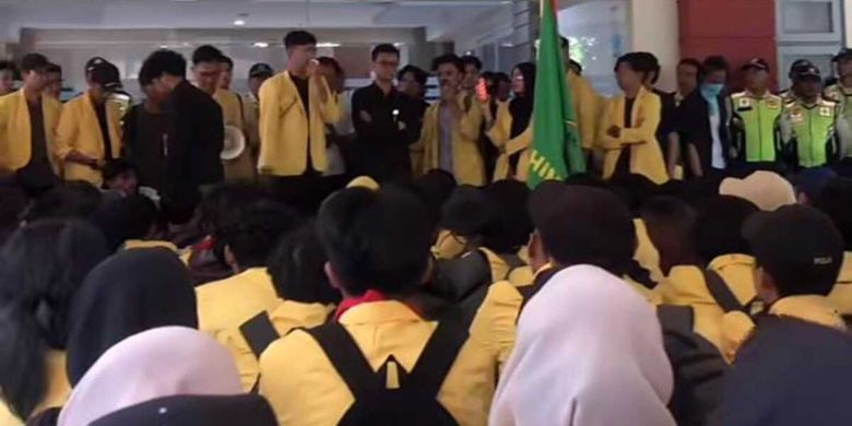 Komunitas Golf Mahasiswa Universitas Semarang