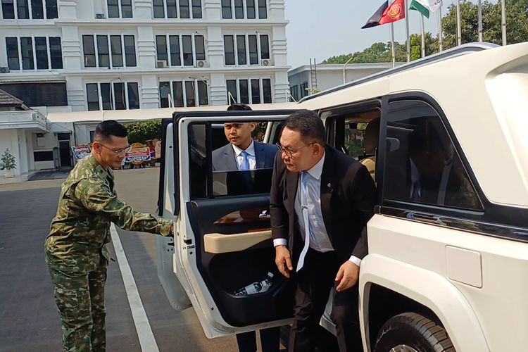 Dudung Abdurachman Naik Maung ke Kantor Kemenko Polkam untuk Sertijab