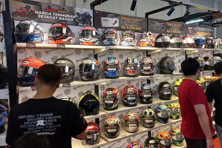 Diskon apparel dan helm pada IMOS 2025