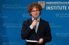 Trump Larang Ada Mahasiswa Asing di Harvard, Bagaimana Nasib Mereka?