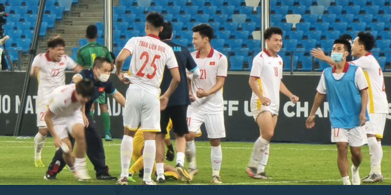 Lagi Viral, Menang di Tengah Badai Covid19 hingga Kiper Jadi Striker, Timnas U23 Vietnam Kebanjiran Bonus