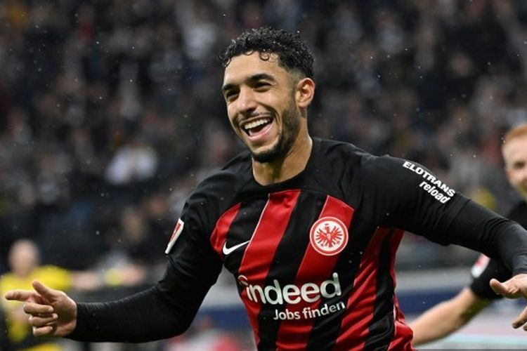 Omar Marmoush Resmi ke Manchester City, Walker Dipinjamkan ke AC Milan