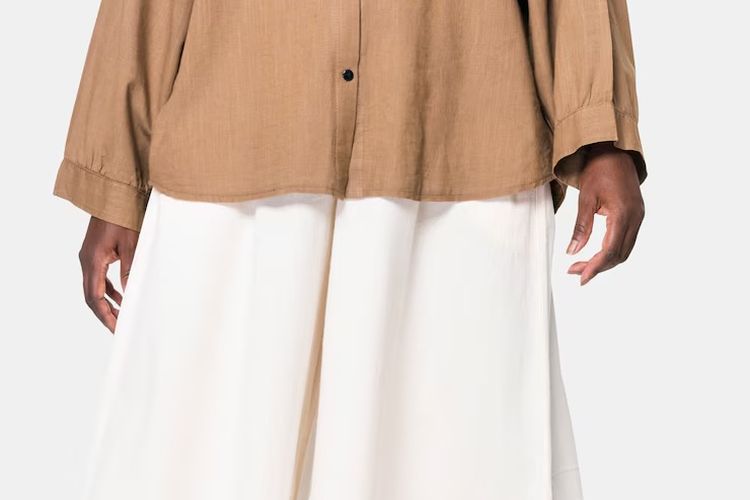 inspirasi outfit idul adha nuansa earth tone