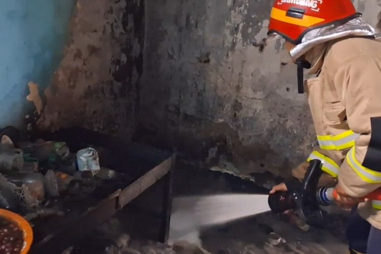 Bawa BBM di Botol Retak, Ibu Rumah Tangga di Tulungagung Alami Luka Bakar