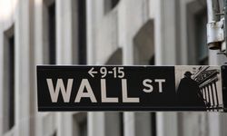 Jumlah Perusahaan Amerika Serikat di Wall Street Terus Turun, Mengapa?