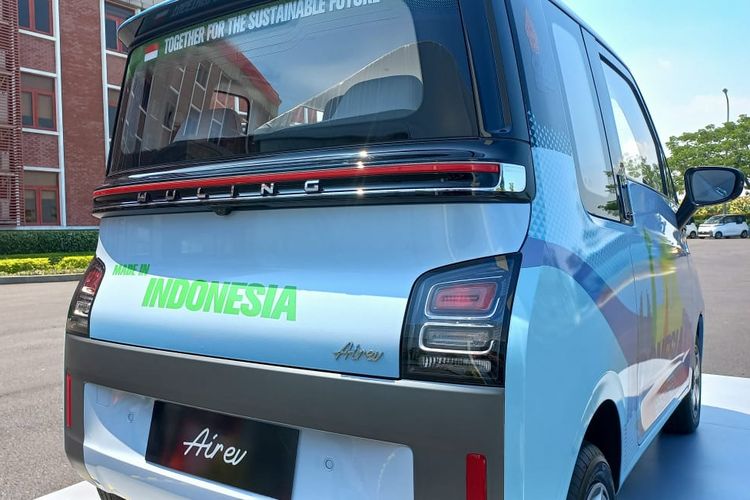 Mobil listrik Wuling Air ev untuk KTT G20