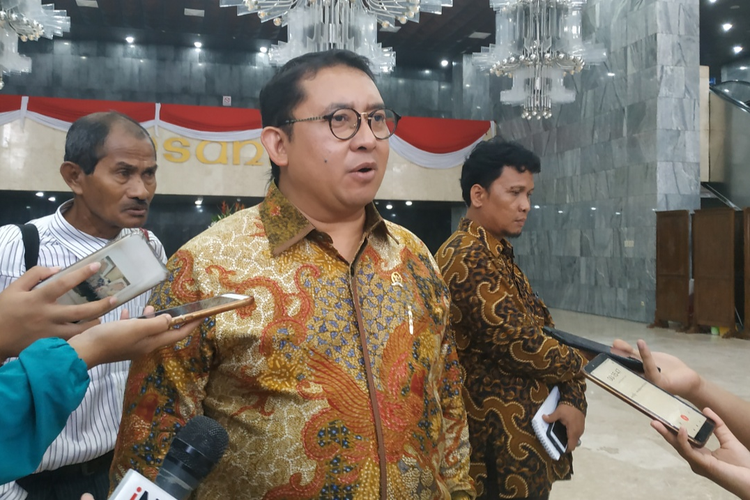Wakil Ketua Umum Partai Gerinda Fadli Zon di Kompleks Parlemen, Senayan, Jakarta, Selasa (26/11/2019).