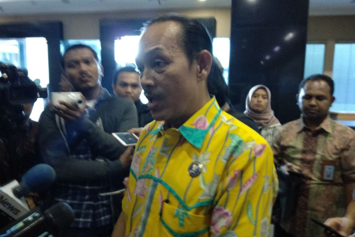 Irjen Pol Arman Depari sast memberikan keterangan mengenai karaoke Sense, Jumat (13/4/2018)