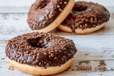 Resep Donat Kampung Lapis Cokelat dan Almond