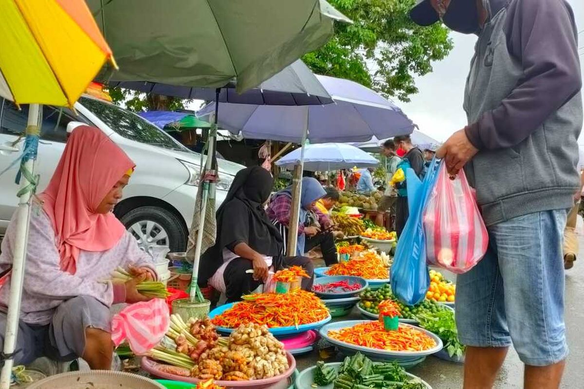 Pembangunan ekonomi menjadi alasan mengapa ekonomi kreatif penting dibangun di Indonesia.