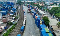 Jalur Rel Jadi Andalan Distribusi, KAI Angkut 42.405 Ton Barang pada Awal 2026