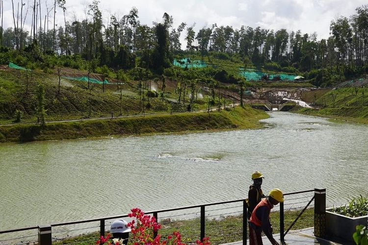 Embung MBH, salah satu embung di Kawasan Inti Pusat Pemerintahan (KIPP) Ibu Kota Nusantara (IKN).