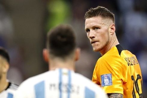 Weghorst Ungkap Alasan Dirinya Sampai Diusir Messi di Mixed Zone