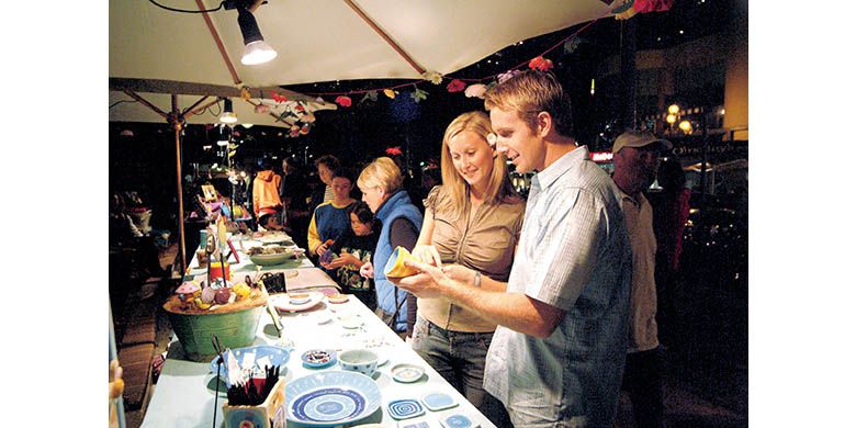 Surfers Paradise Beachfront Markets