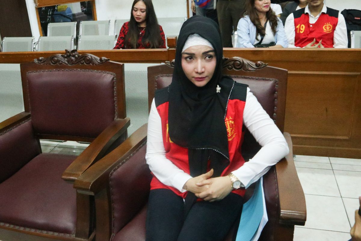 Artis Roro Fitria di Pengadilan Negeri Jakarta Selatan, Rabu (17/10/2018).