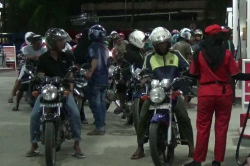 BBM di Sulbar Kian Langka, Satu Mobil Maksimal Beli Rp 200.000 di SPBU, Harus Antre 10 Jam