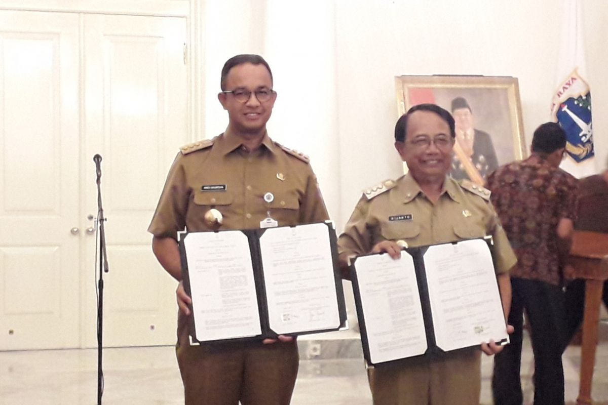 Penandatanganan MoU pangan antara Gubernur DKI Jakarta dan Bupati Blitar