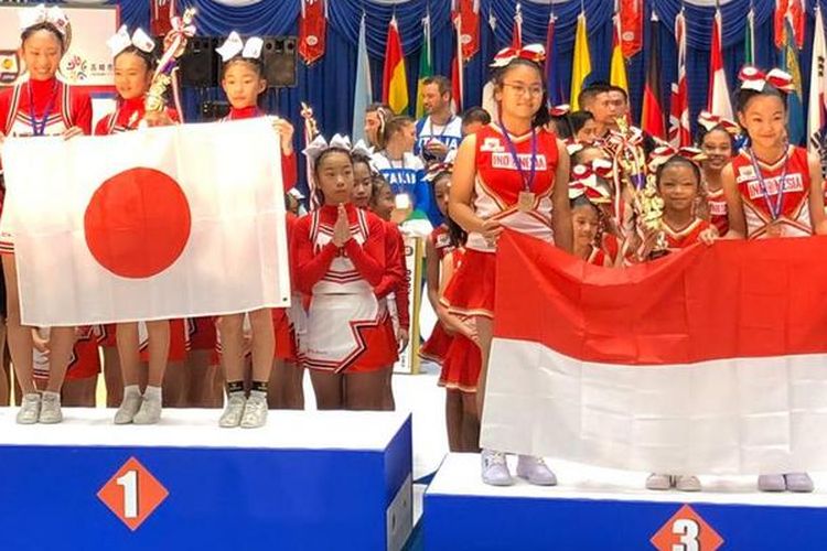 Timnas Cheerleading Indonesia raih medali perunggu pada Kejuaraan Dunia Cheerleading yang Ke-10 Tahun 2019 untuk kategori Cheerleading Junior 1 di Jepang, 23-24 November.