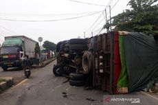 Rem Blong, Truk Bermuatan Karton Tabrak 3 Pengendara Sepeda Motor di Pantura