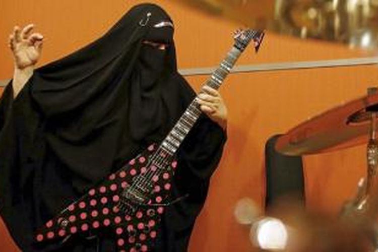 Gisele marie, perempuan muslim yang bermusik heavy metal