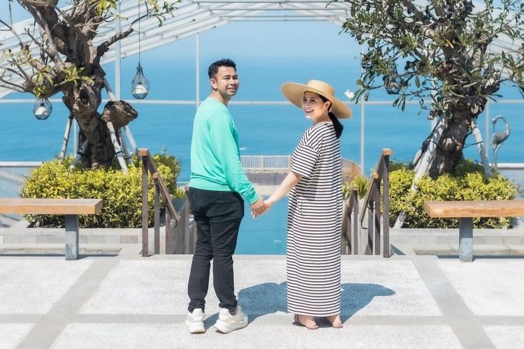 Pasangan selebritas Raffi Ahmad dan Nagita Slavina.