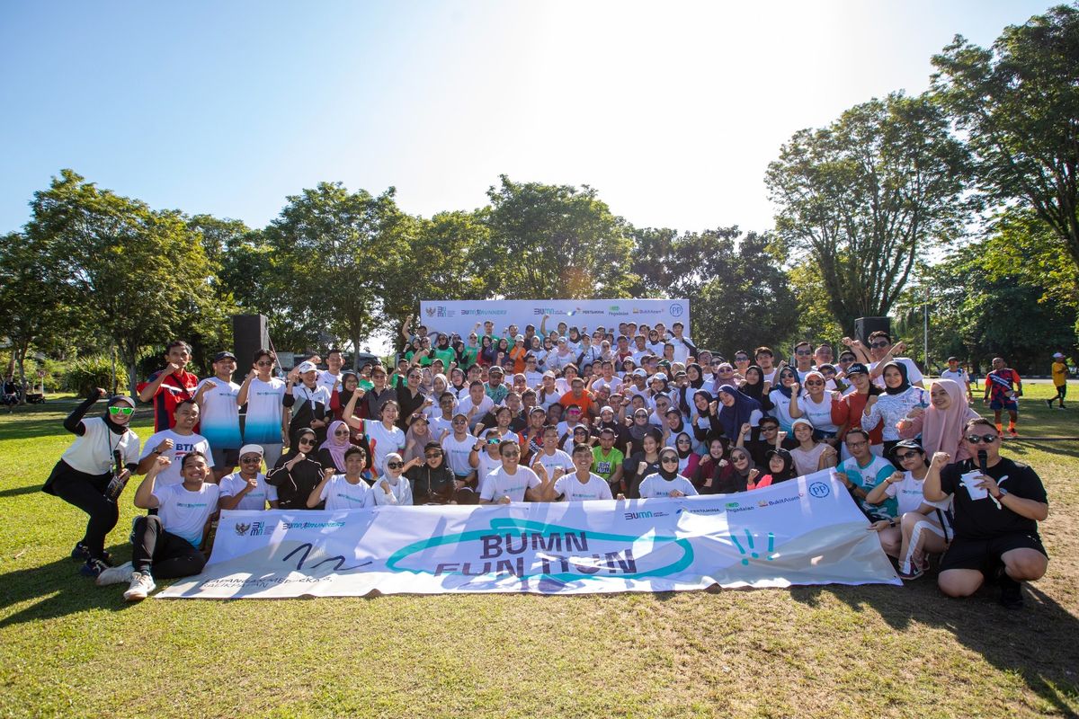 Badan Usaha Milik Negara (BUMN) melaksanakan serangkaian roadshow event yang melibatkan generasi muda BUMN untuk peduli terhadap isu kesehatan mental. 