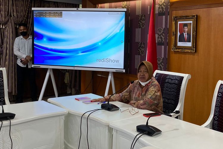 Menteri Sosial (Mensos) Tri Rismaharini menjelaskan penggeledahan KPK di Kementerian Sosial (Kemensos). Penjelasan disampaikan dalam konferensi pers  di kantor Kemensos, Jakarta Pusat, Rabu (24/5/2023).