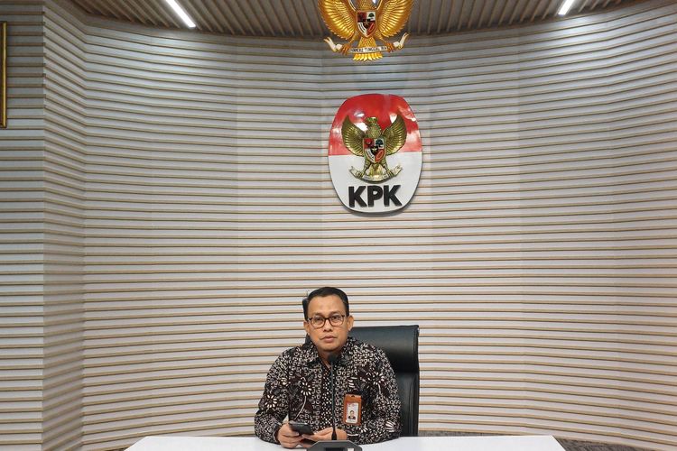 Komisi Pemberantasan Korupsi (KPK) menyebut Ketua Komisi Pemilihan Umum (KPU) Hasyim Asy'ari seharusnya melaporkan penerimaan kue ulang tahun, Selasa (19/3/2024).