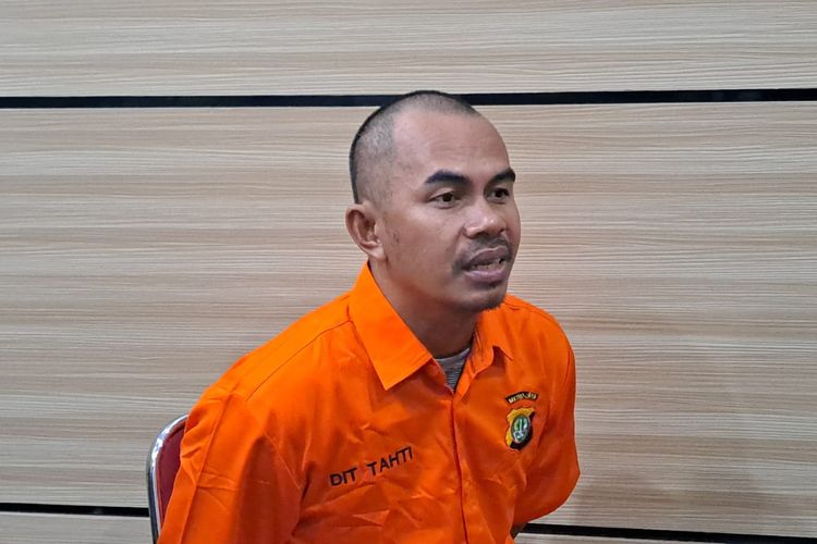 Tersangka kasus jual beli ginjal Kamboja bernama Hanim (40), Jumat (21/7/2023).